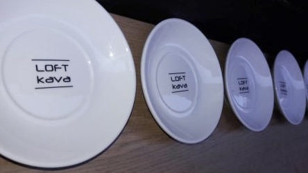 Нанесение логотипа на тарелки