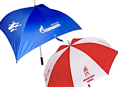 Бренд и логотип на зонтиках